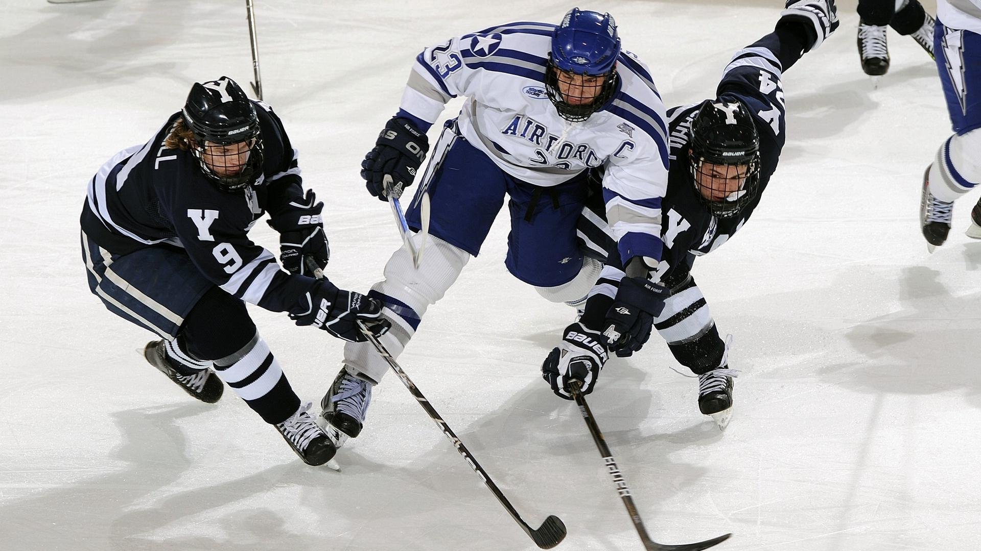 克莱·汤普森，从水花兄弟到救赎之魂，他在中国赛场完成涅槃