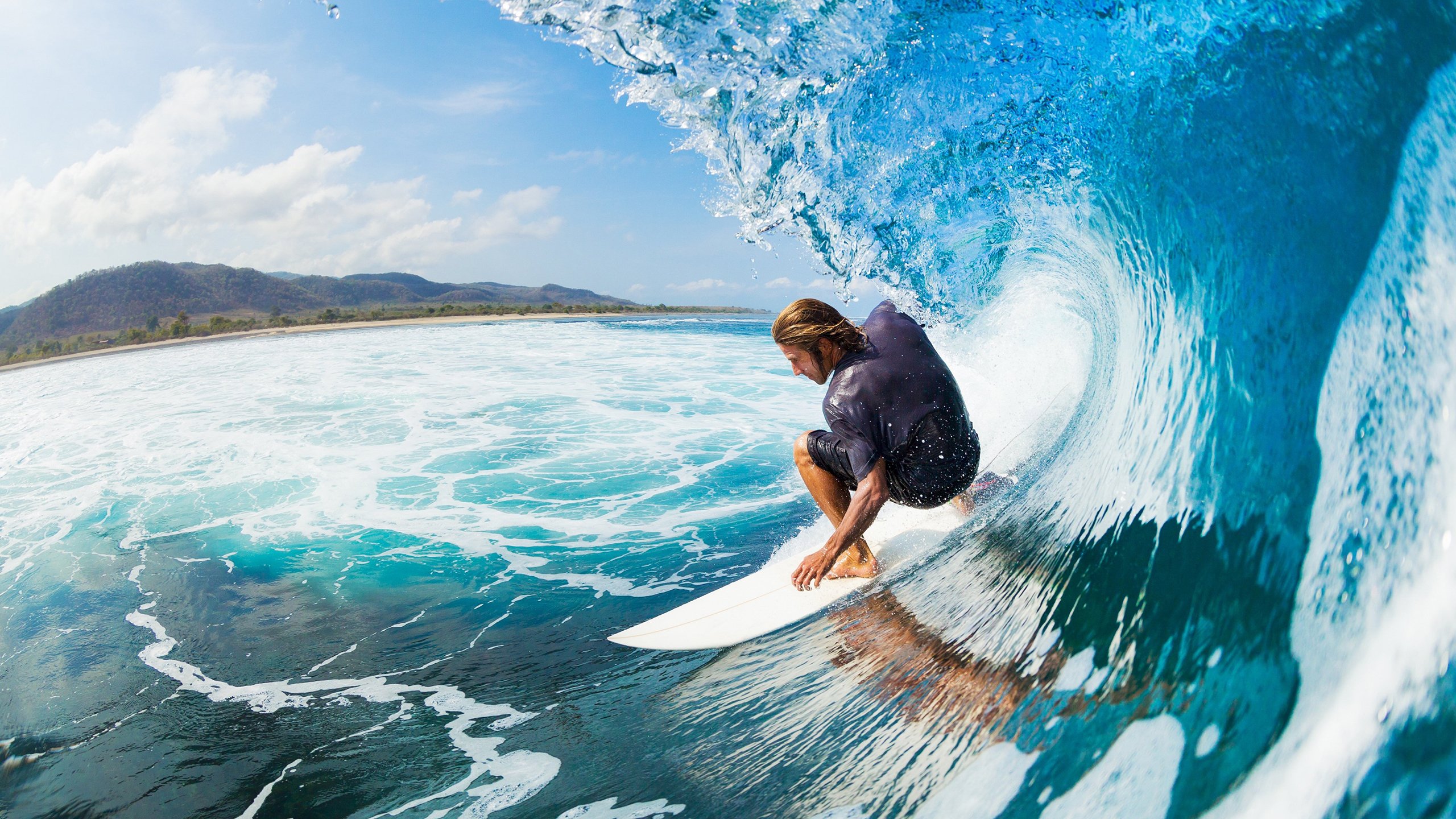 快船粉碎广东队,当篮球的轰鸣撞碎足球的寂静
